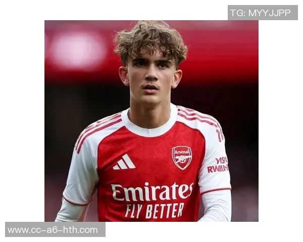 电讯报：科洛穆阿尼佩戴定制面具训练能否出战阿森纳仍未确定