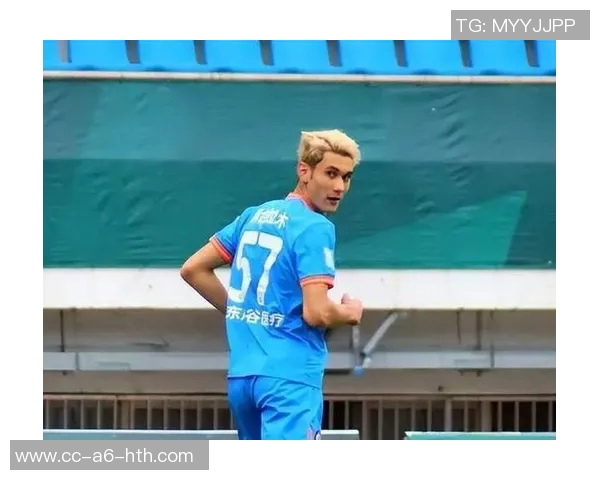 中国足球新星拜合拉木脚后跟进球与沃尔特马德英超神似引发热议 中国足球新星拜合拉木脚后跟进球与沃尔特马德英超神似引发热议